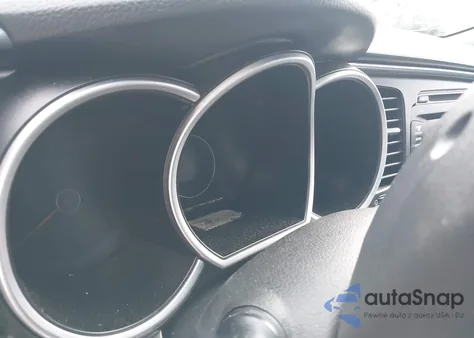 2015 Kia Optima Lx z USA, uszkodzony, nr VIN 5XXGM4A7XFG467231